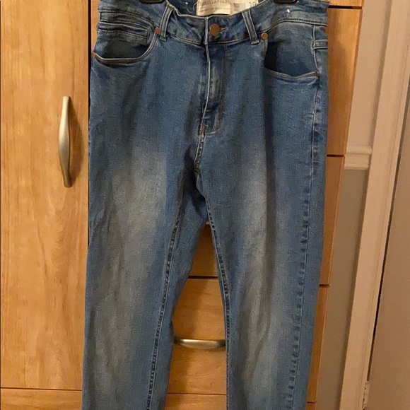 Flexible Jeans - Picture 3 of 3